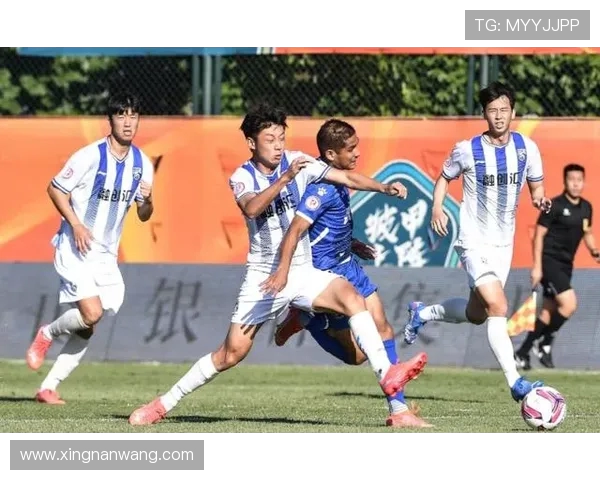 重庆飞盘队在极限运动会中以56分强势领跑积分榜展现出色实力